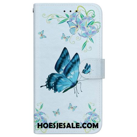 Leren Hoesje iPhone 16 Pro Max Blauwe Vlinder En Bloemen Met Riempje Bescherming Hoesje